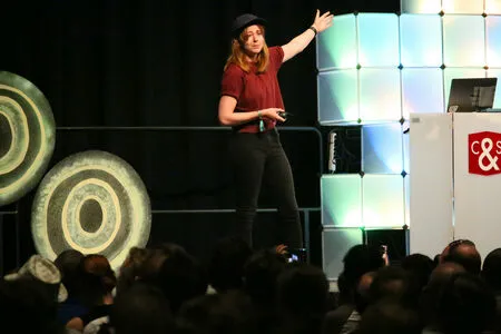 Simone Giertz OnlyFans Leaked Free Thumbnail Picture - #504hw4YFl2