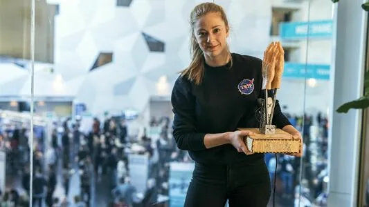 Simone Giertz OnlyFans Leaked Free Thumbnail Picture - #F4XLbM2NWu