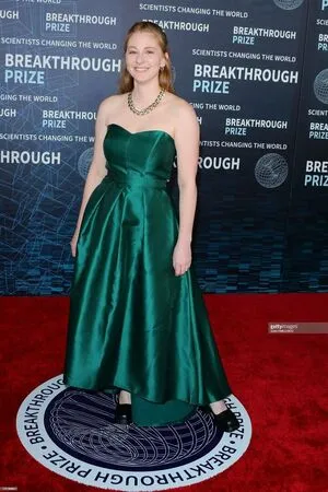 Simone Giertz OnlyFans Leaked Free Thumbnail Picture - #GxB2aHBJv2