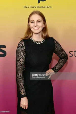 Simone Giertz OnlyFans Leaked Free Thumbnail Picture - #L7Sjaezfbt