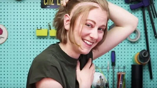 Simone Giertz OnlyFans Leaked Free Thumbnail Picture - #LIraBUEk1d