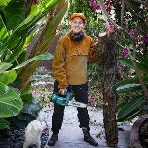 Simone Giertz OnlyFans Leaked Free Thumbnail Picture - #Yo9x7BuQKS