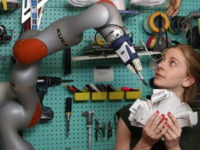 Simone Giertz OnlyFans Leaked Free Thumbnail Picture - #cUzDI3P4Ij