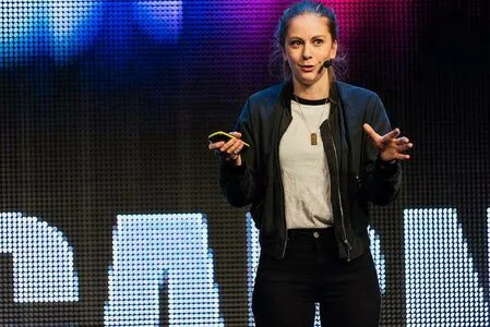 Simone Giertz OnlyFans Leaked Free Thumbnail Picture - #eaJeTpcZN2