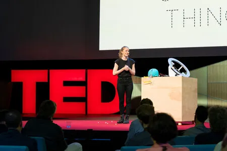 Simone Giertz OnlyFans Leaked Free Thumbnail Picture - #frWQBFfo0y