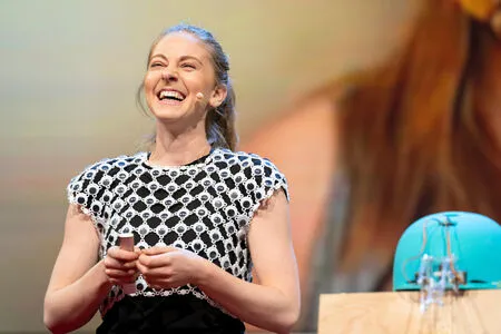 Simone Giertz OnlyFans Leaked Free Thumbnail Picture - #rHH3sKIDVN