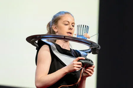 Simone Giertz OnlyFans Leaked Free Thumbnail Picture - #usr04v5fyB