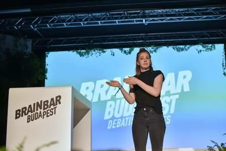 Simone Giertz OnlyFans Leaked Free Thumbnail Picture - #wLK5OCB5Xu