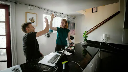 Simone Giertz OnlyFans Leaked Free Thumbnail Picture - #wQLZHaL7u8