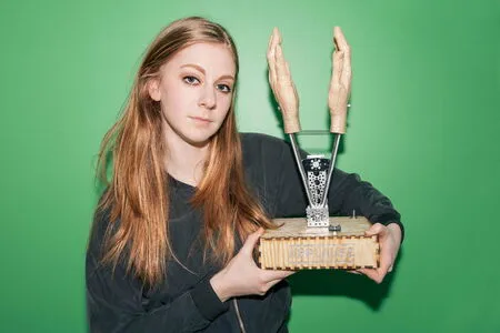 Simone Giertz OnlyFans Leaked Free Thumbnail Picture - #xzVBlTChmn