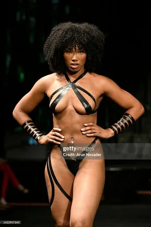 Simone Henderson OnlyFans Leaked Free Thumbnail Picture - #SEimBQlkE8