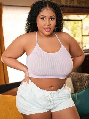 Simone Richards OnlyFans Leaked Free Thumbnail Picture - #1BRYXIiXt9