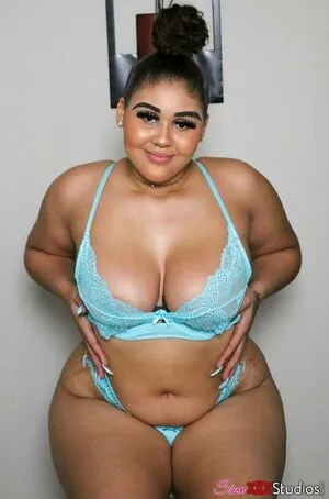 Simone Richards OnlyFans Leaked Free Thumbnail Picture - #kL0UdSubHj