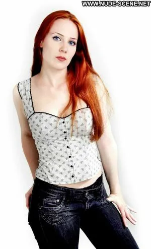 Simone Simons OnlyFans Leaked Free Thumbnail Picture - #r8j5ZeKs4w