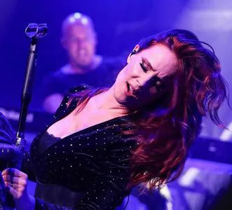 Simone Simons OnlyFans Leaked Free Thumbnail Picture - #usvuLi2mjD