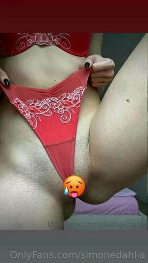 Simonedahlia OnlyFans Leaked Free Thumbnail Picture - #K6e0lfAeQg