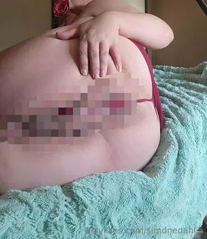Simonedahlia OnlyFans Leaked Free Thumbnail Picture - #d4fUcY4p9s