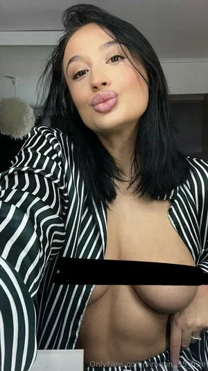 Simonna95 Free OnlyFans Leaked Free Thumbnail Picture - #UrYza9RO4r