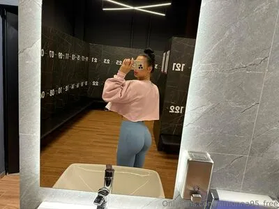 Simonna95 Free OnlyFans Leaked Free Thumbnail Picture - #lTf9teZnRj