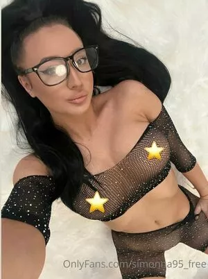 Simonna95 OnlyFans Leaked Free Thumbnail Picture - #GGGHflU6ZT