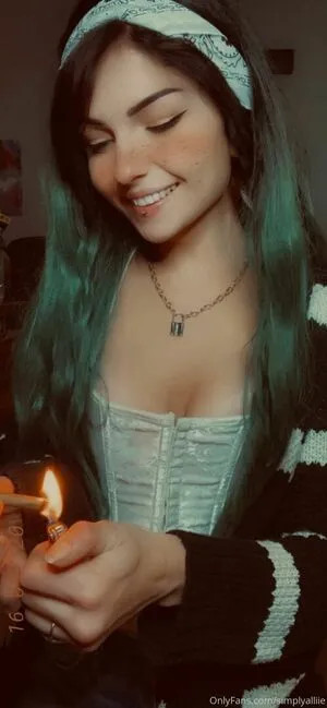 Simplyalliie OnlyFans Leaked Free Thumbnail Picture - #VYHIXc3aCQ