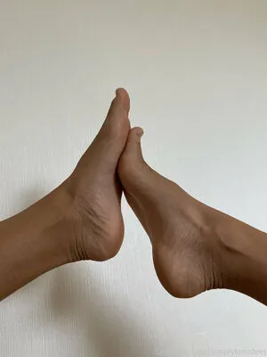 Simplykimsfeet OnlyFans Leaked Free Thumbnail Picture - #Fjj1N5LN9l