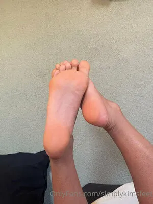 Simplykimsfeet OnlyFans Leaked Free Thumbnail Picture - #StIsNIXzXk
