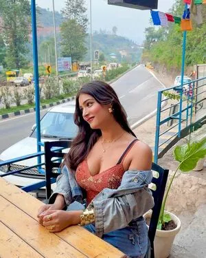 Simran Bajwa OnlyFans Leaked Free Thumbnail Picture - #E8qof0Vgf2