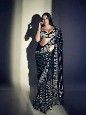 Simran Kaur OnlyFans Leaked Free Thumbnail Picture - #SKHbrmdOuo