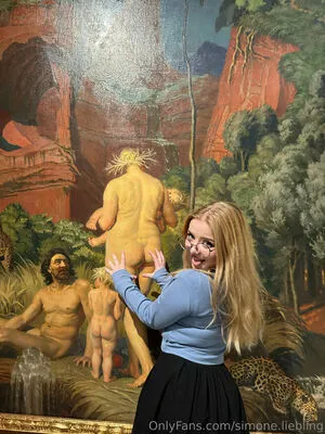 Simunka Show OnlyFans Leaked Free Thumbnail Picture - #zYfZwNo3ya