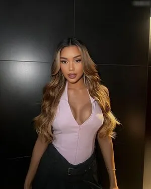 Sina Elisa OnlyFans Leaked Free Thumbnail Picture - #3ng689qqIV
