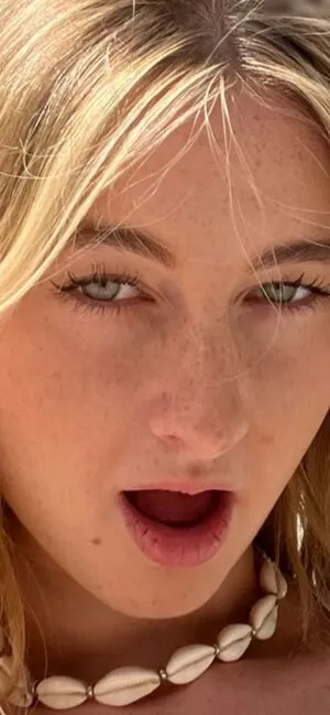 Sina Marie Reen OnlyFans Leaked Free Thumbnail Picture - #0x4ajpuiPi
