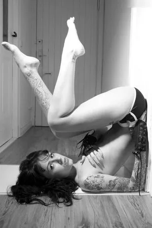 Sina Minou OnlyFans Leaked Free Thumbnail Picture - #3ZZdCPq5wN