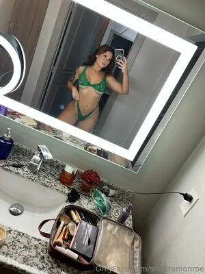 Sinatramonroe OnlyFans Leaked Free Thumbnail Picture - #19fSVGLB9S