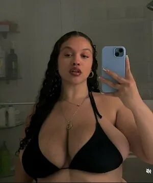 Sincerelyitsjulie OnlyFans Leaked Free Thumbnail Picture - #5ICOBNNNlj