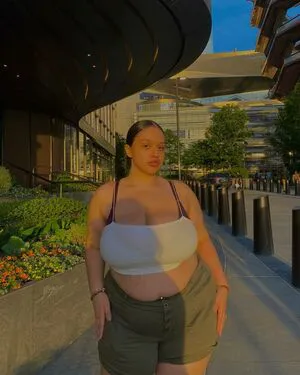 Sincerelyitsjulie OnlyFans Leaked Free Thumbnail Picture - #JP9Hp0u45r