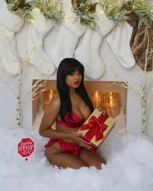 Sinead Xia OnlyFans Leaked Free Thumbnail Picture - #AVaLmiopoj