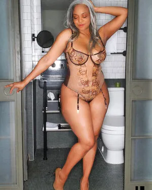 Sinnamon Love OnlyFans Leaked Free Thumbnail Picture - #F33JH1L1PP