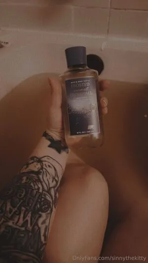 Sinnythekitty OnlyFans Leaked Free Thumbnail Picture - #2KW304Nyk7