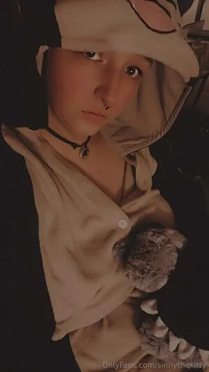 Sinnythekitty OnlyFans Leaked Free Thumbnail Picture - #FXCLuxdI37