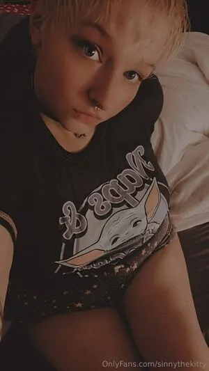 Sinnythekitty OnlyFans Leaked Free Thumbnail Picture - #hYjoihTR9K