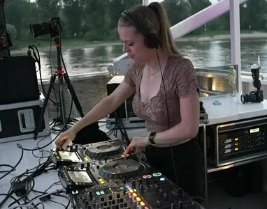 Sintica OnlyFans Leaked Free Thumbnail Picture - #5zGd1uUMoM