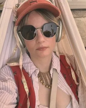 Siobhan Thompson OnlyFans Leaked Free Thumbnail Picture - #4MBPILwPmI
