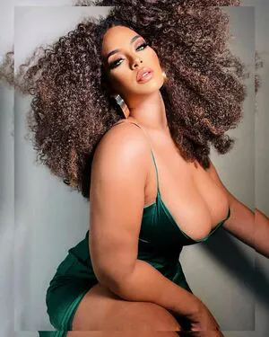 Sirensaysseduce OnlyFans Leaked Free Thumbnail Picture - #tQ7hlWwndC