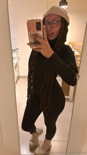 Sisiafroditafree OnlyFans Leaked Free Thumbnail Picture - #OsB6s7WF25