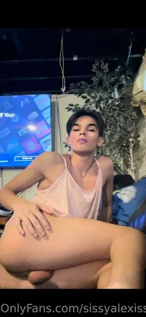 Sissyalexisss OnlyFans Leaked Free Thumbnail Picture - #5rnXNxC3Mg