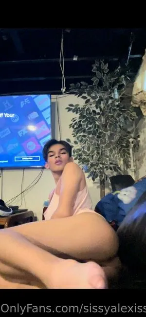 Sissyalexisss OnlyFans Leaked Free Thumbnail Picture - #8L7YGWYxsM