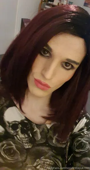 Sissybritneyuk1990 OnlyFans Leaked Free Thumbnail Picture - #K4y4i3wing