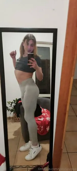 Sissylucylove OnlyFans Leaked Free Thumbnail Picture - #AXckuiwxxt