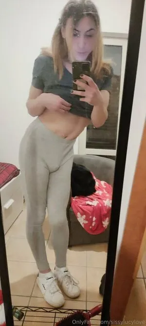 Sissylucylove OnlyFans Leaked Free Thumbnail Picture - #MipMczBpDK